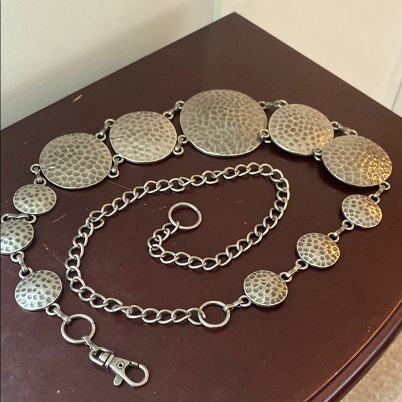 Accessories - Silver Hammered Circle Chain Belt
